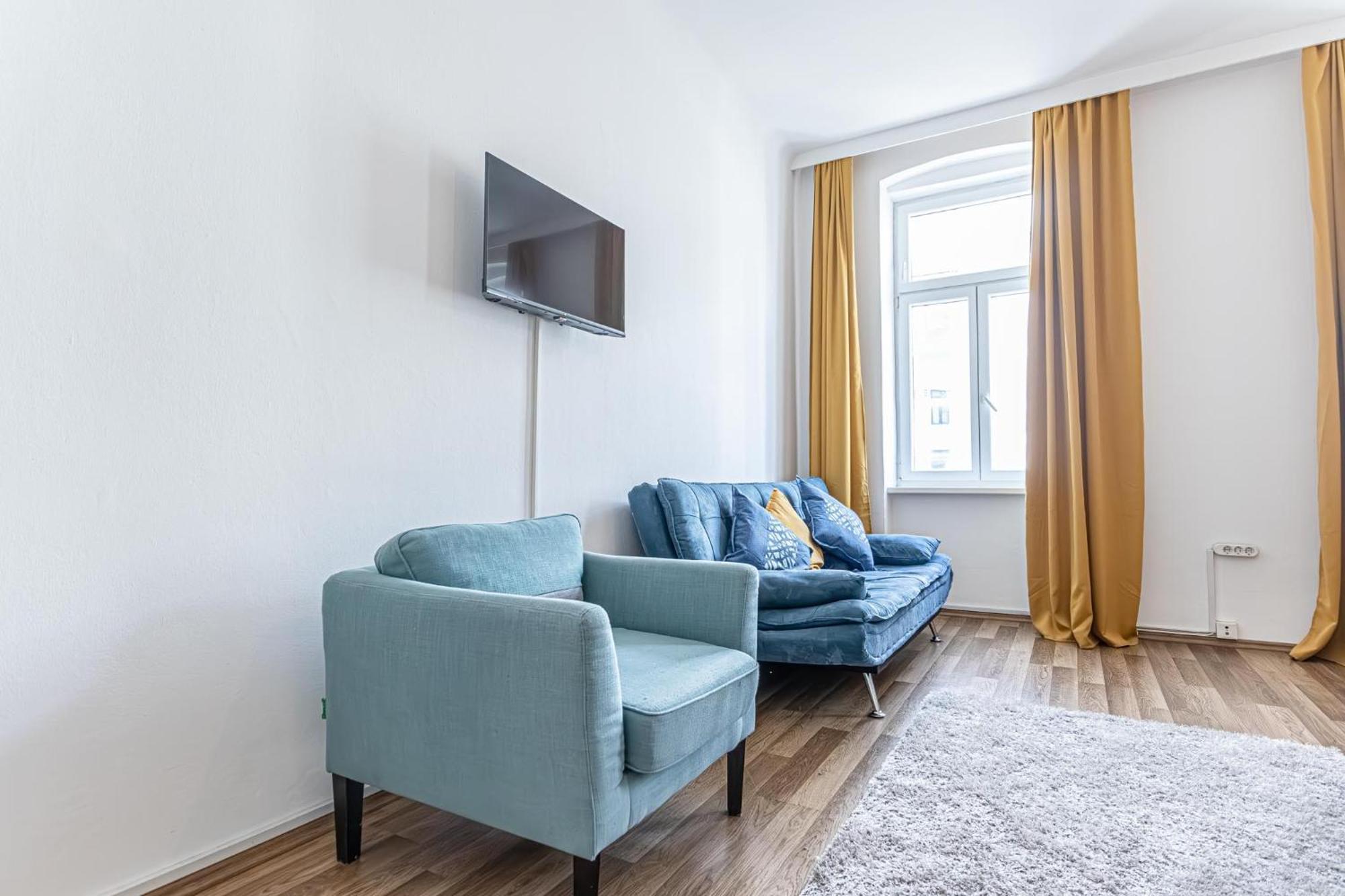 Explore Vienna: 1Br Retreat Near Westbahnhof المظهر الخارجي الصورة