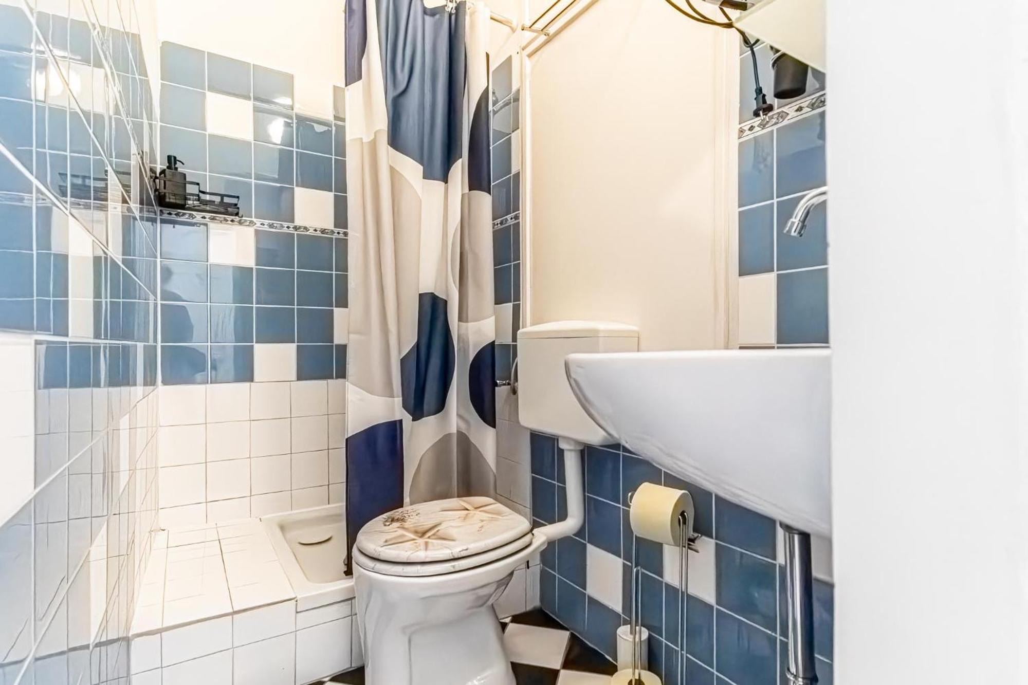 Explore Vienna: 1Br Retreat Near Westbahnhof المظهر الخارجي الصورة
